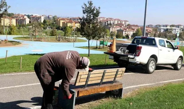 Sakarya Büyükşehir'den şehrin dört bir yanına sonbahar dokunuşu