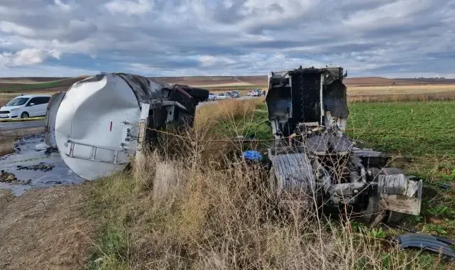 Tarım işçilerini taşıyan minibüs ile tanker çarpıştı: 1 ölü, 17 yaralı