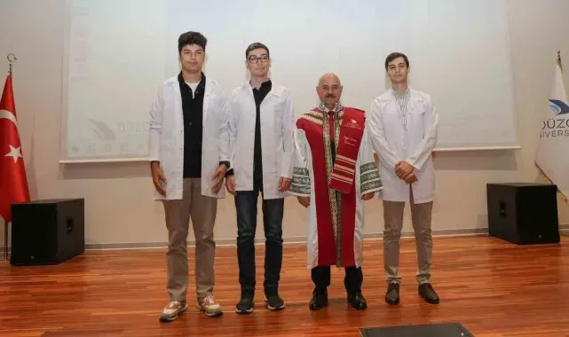 Beyaz önlükleriyle hekimliğe ilk adımı attılar