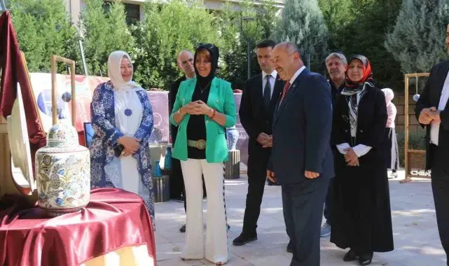 Kütahya'da "Yetişkin Eğitiminde Tematik Öğretim Yaklaşımı" projesi sergisi