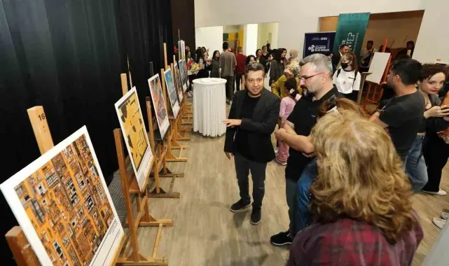 GAÜN'de kozmik denemeler sergisi açıldı