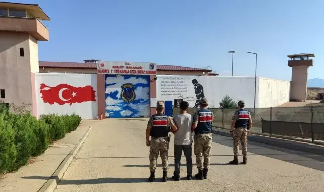 Gaziantep'te terör sempatizanına jandarma baskını