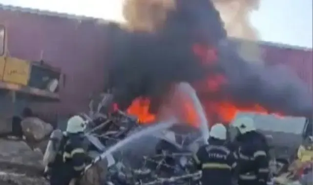 Kahramanmaraş'ta hurdalık yangını