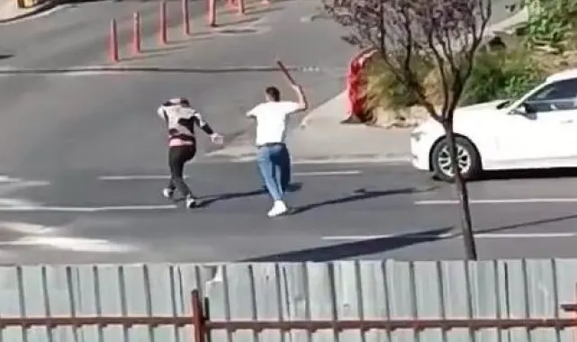 Başakşehir'de cadde ortasında alacak verecek kavgası