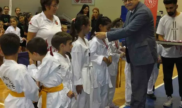 Burhaniye'de Amatör Spor Haftası kutlandı