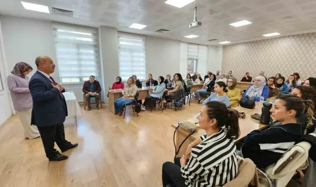 Kütahya'da öğretmenlere yönelik STEM Kursu 1. grup eğitimleri başladı