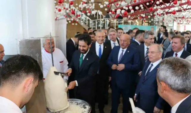 Erzincan'da Tulum Peyniri Dönerine yoğun ilgi