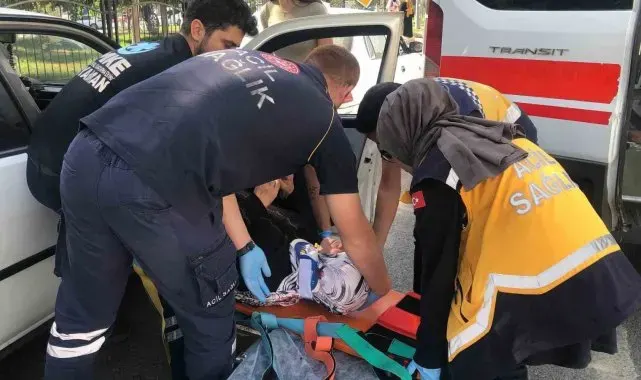 İki otomobil çarpıştı: 1 yaralı