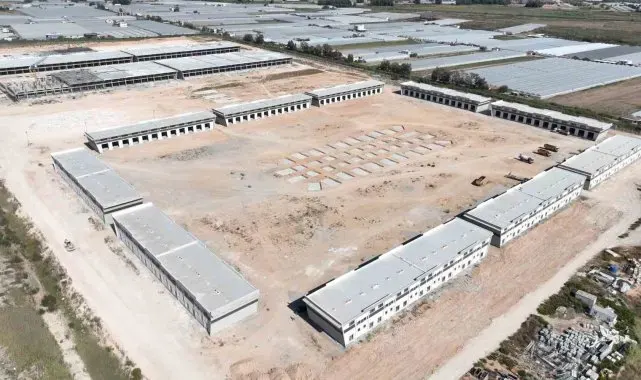Kınık Toptancı Hal Kompleksi yapımı devam ediyor