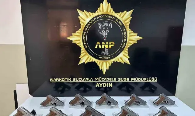 Aydın'da bir araçta 10 tabanca ele geçirildi