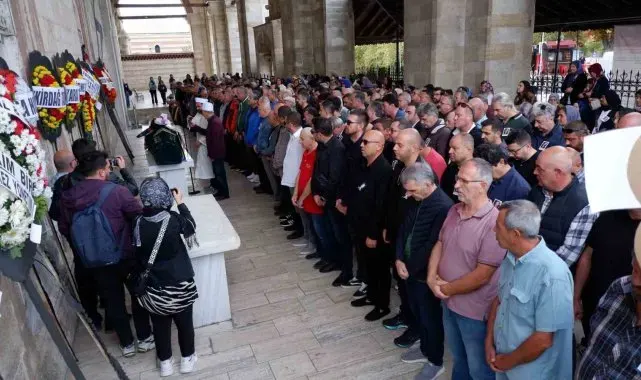 Kazada ölen doktor Edirne'de defnedildi