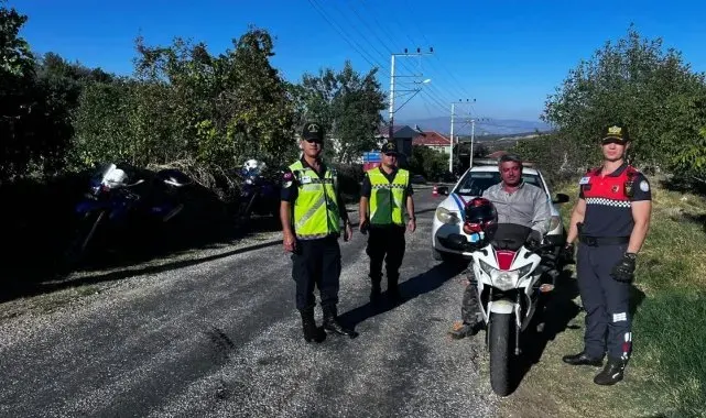 Jandarma, kask kullanımının önemine dikkat çekti