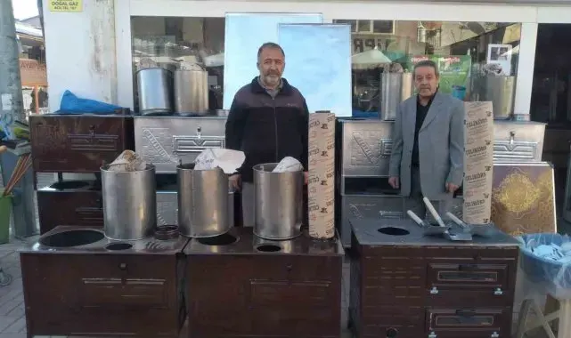 Tercan'da havalar soğudu sobalar satışa çıkarıldı