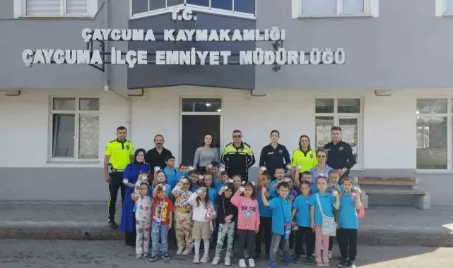 Minik Öğrencilere Trafik Eğitimi