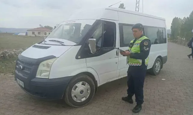 Kars'ta öğrenci servisleri denetleniyor