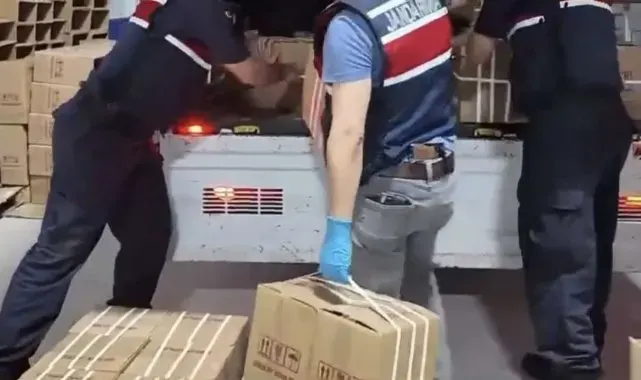 Yüzey temizleyici süsüyle sahte alkol sattılar