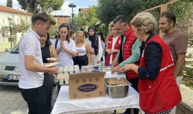 Alaşehir Kızılay'dan öğrencilere tanıtım turu