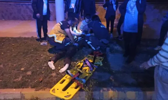 Konya'da devrilen motosikletin sürücüsü genç kadın yaralandı