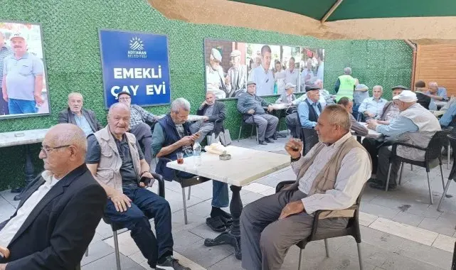 Belediyenin 'Emekli Çayevi' büyük ilgi görüyor