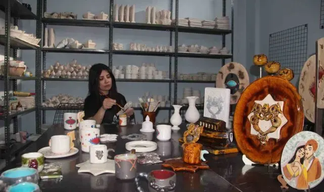 "Kültür sanatçısı" ünvanlı kadın, Şırnak'ın tarihini seramiğe işliyor