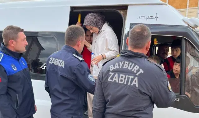 Bayburt'ta okul servis araçları denetlendi