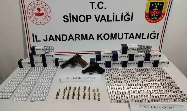 Sinop'ta uyuşturucu hap ve 3 tabanca ele geçirildi