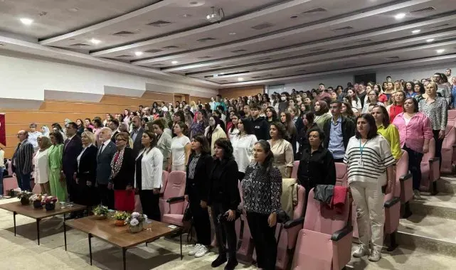 Normal doğumun avantajları sağlık çalışanlarına anlatıldı