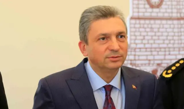 Antalya Valisi Hulusi Şahin'den 'Kadına şiddet' vurgusu