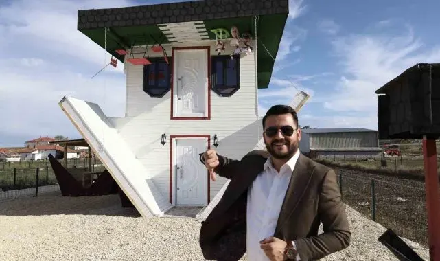 Dışı ters, içi düz: Gören bir daha bakıyor