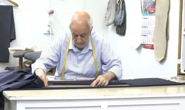 70 yaşındaki terzi Cemal ustanın meslek aşkı hayran bırakıyor