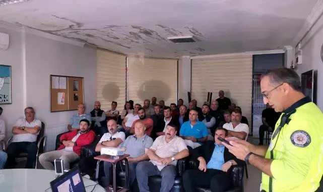Mudanya'da servisçilere trafik polisinden seminer