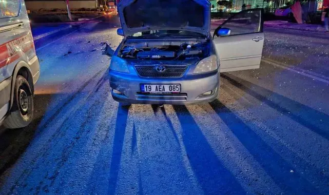 İki otomobil çarpıştı: 4 yaralı