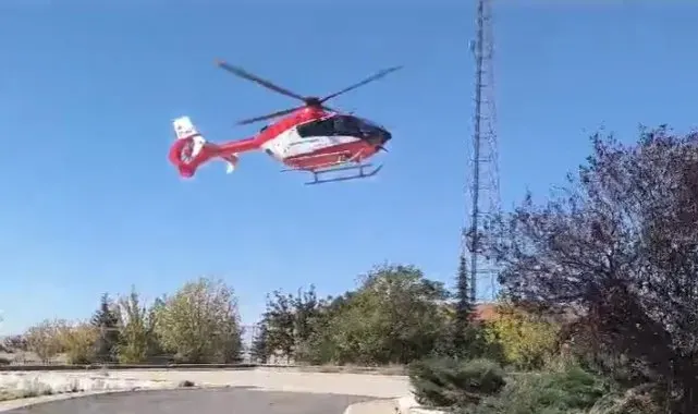 Ankara'da pikap duvara çarptı: 2 yaralı