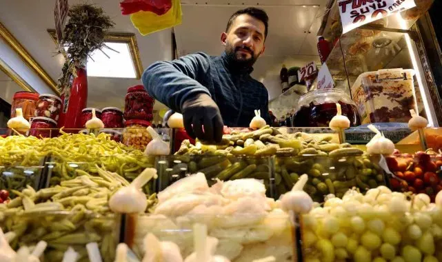 Sofraların vazgeçilmezi tezgâhlardaki yerini aldı
