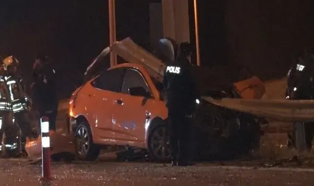 Ankara'da kontrolden çıkan taksi bariyerlere saplandı: 1 ölü