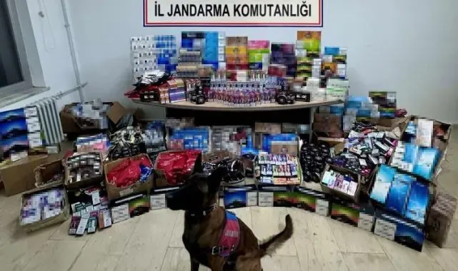 Batman'da kaçakçılık yapan kargo firması aracı jandarma ekiplerine takıldı