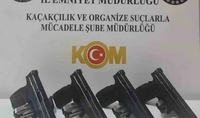 Samsun'da 2 kişi 4 adet tabancayla yakalandı