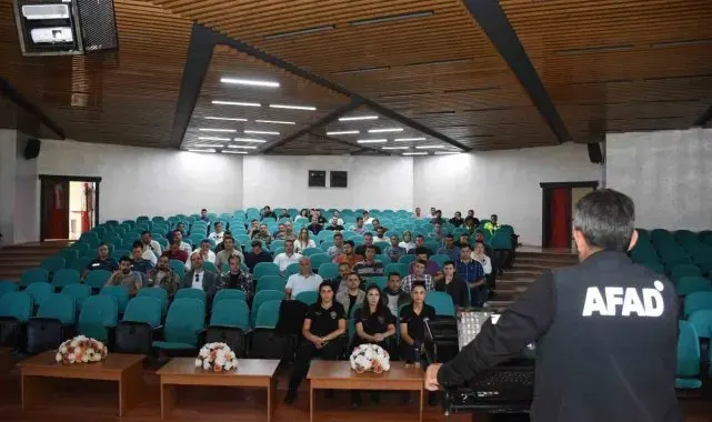 AFAD'dan bin 230 polise "Afet Farkındalık Eğitimi" verildi