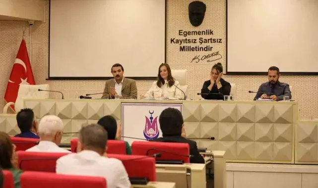Şehzadeler ile Çeşme kardeş ilçe oldu