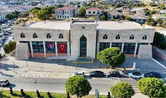 İzmir merkezli 8 ilde 'suç örgütü' operasyonu