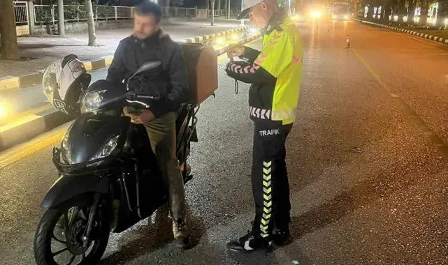 Manisa'da motosiklet sürücülerine ceza yağdı