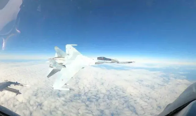 Rus ve ABD savaş uçakları arasında havada tehlikeli yakınlaşma