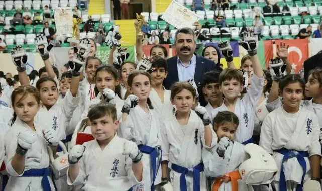 Yıldırımlı karatecilerden 50 madalya