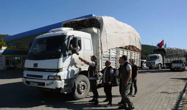 Kütahya'da orman emvali taşıyan araçlar kontrol edildi