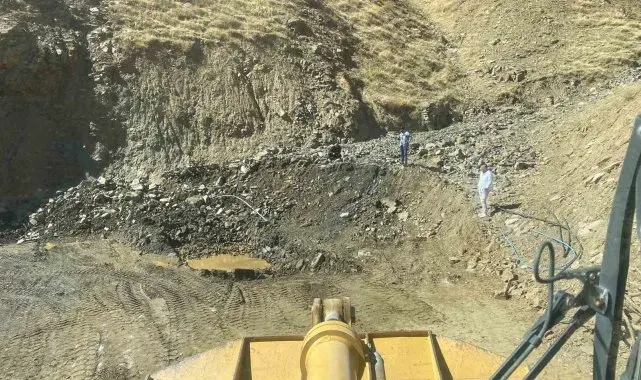 Heyelanın kapattığı Sason-Muş yolu yeniden açıldı