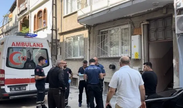Bursa'da 2 çocuk babası adam apartmanda ölü bulundu