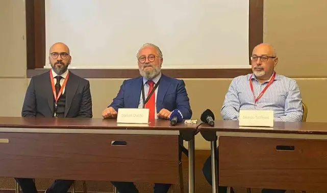 Dünyaca ünlü kalp cerrahları Ankara'da buluştu