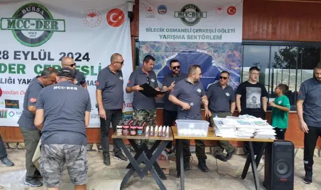 Bilecik'te 'Sazan Balığı Yakalama Yarışması' yapıldı