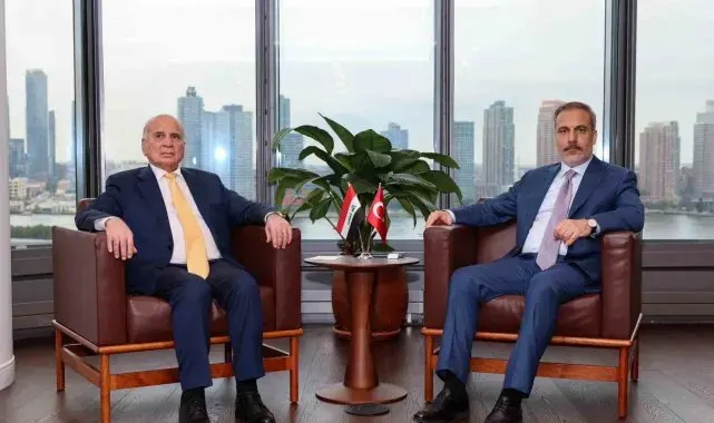 Dışişleri Bakanı Fidan, Irak Dışişleri Bakanı Hüseyin ile görüştü