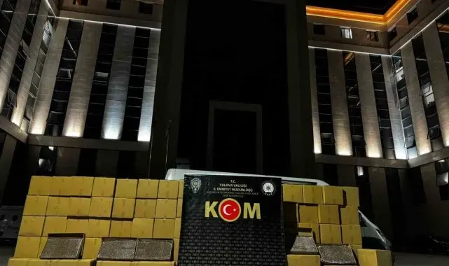 Yalova'da 1 milyon 500 bin adet dolu makaron ele geçirildi